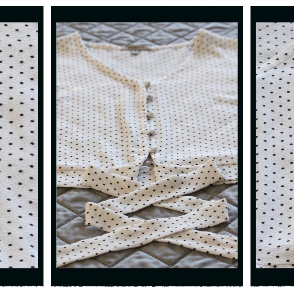 White short-sleeved blouse with tie up